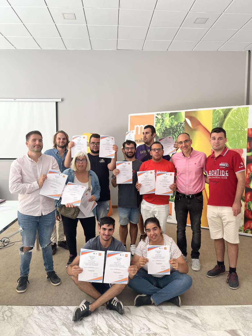 Mercalicante clausura el curso de carnicería en Novelda en colaboración con el programa 'Novelda Incluye'